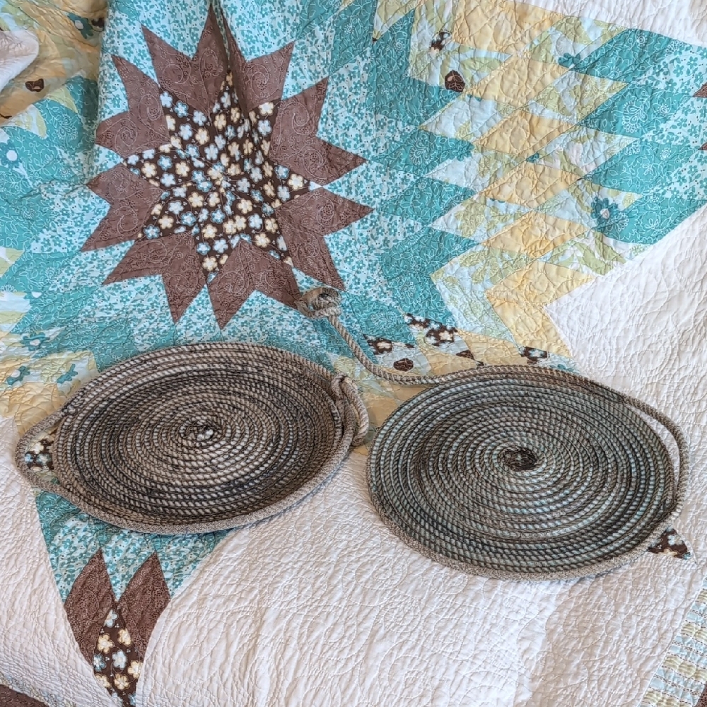 Western Woven Rope Placement Trays - Picture 1 of 6